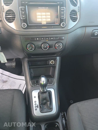 2014 Volkswagen Tiguan S – miniatura 11