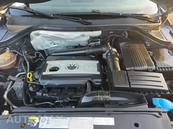2014 Volkswagen Tiguan S – miniatura 15