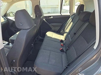 2014 Volkswagen Tiguan S – miniatura 13