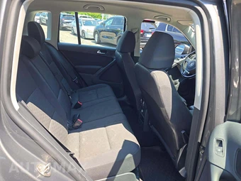2014 Volkswagen Tiguan S – miniatura 16