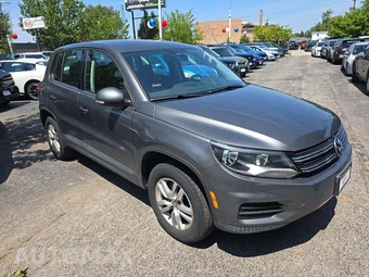 2014 Volkswagen Tiguan S – miniatura 4
