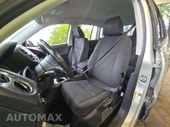 2014 Volkswagen Tiguan S – miniatura 6
