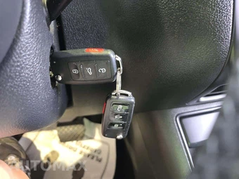 2014 Volkswagen Tiguan S – miniatura 8