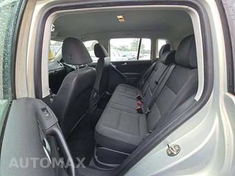 2014 Volkswagen Tiguan S – miniatura 13