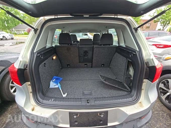 2014 Volkswagen Tiguan S – miniatura 14