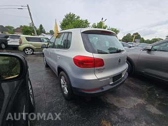2014 Volkswagen Tiguan S – miniatura 2