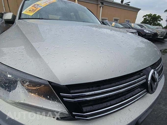 2014 Volkswagen Tiguan S – miniatura 22