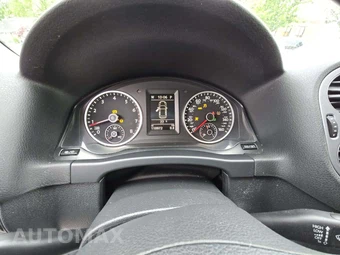 2014 Volkswagen Tiguan S – miniatura 9