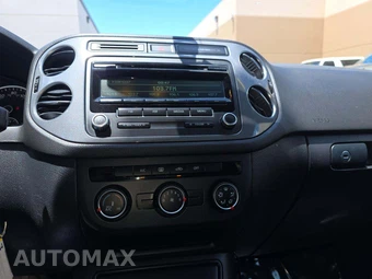2014 Volkswagen Tiguan S – miniatura 7