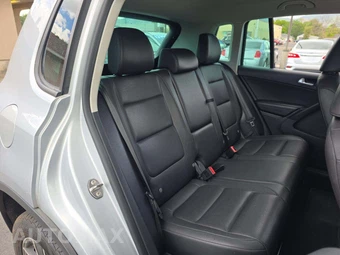 2014 Volkswagen Tiguan SE – miniatura 16