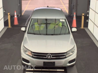 2014 Volkswagen Tiguan SE - miniatura 2