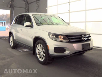 2014 Volkswagen Tiguan SE - miniatura 3