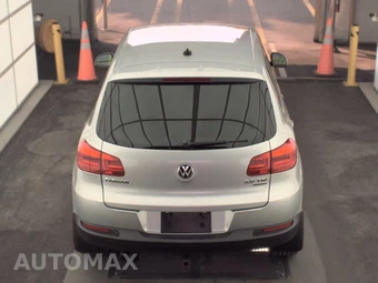 2014 Volkswagen Tiguan SE - miniatura 5