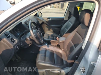 2014 Volkswagen Tiguan SE - miniatura 7