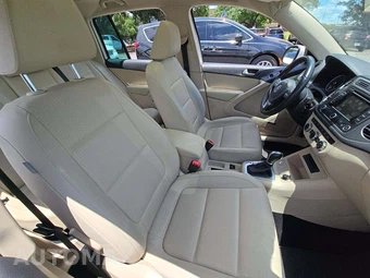 2014 Volkswagen Tiguan SEL – miniatura 18