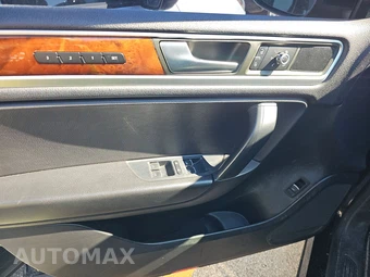 2014 Volkswagen Touareg TDI Lux - miniatura 9