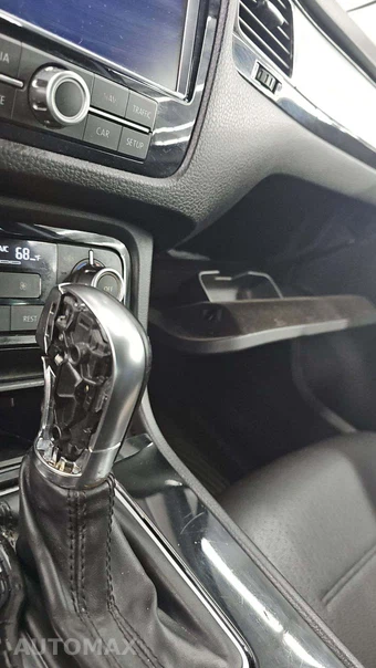 2014 Volkswagen Touareg TDI Sport w/Navigation – miniatura 32