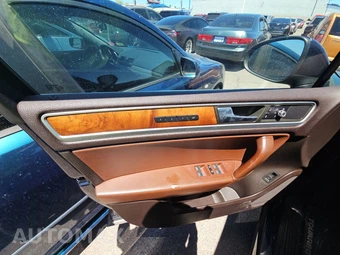 2014 Volkswagen Touareg V6 Lux - miniatura 9