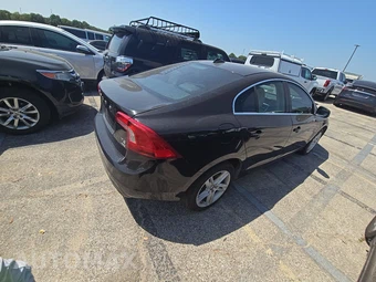 2014 Volvo S60 T5 - miniatura 4