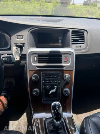 2014 Volvo S60 T5 – miniatura 12
