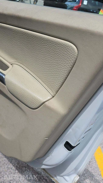 2014 Volvo XC60 T6 – miniatura 25