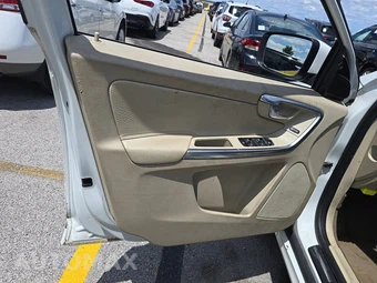2014 Volvo XC60 T6 – miniatura 9