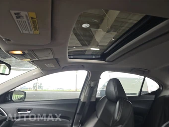 2015 Acura TLX – miniatura 17