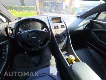 2015 Aston Martin Vanquish Coupe - miniatura 10