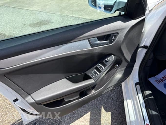 2015 Audi A4 2.0T Premium Sedan - miniatura 10