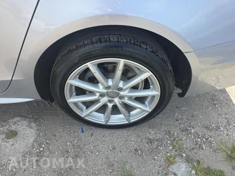 2015 Audi A4 2.0T Premium Sedan - miniatura 11