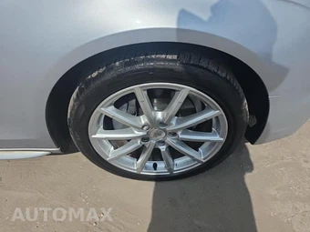2015 Audi A4 2.0T Premium Sedan - miniatura 9
