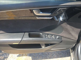 2015 Audi A8 L 3.0T – miniatura 9