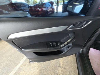 2015 Audi Q3 2.0T Premium Plus – miniatura 9