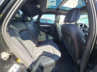 2015 Audi Q3 2.0T Prestige – miniatura 16