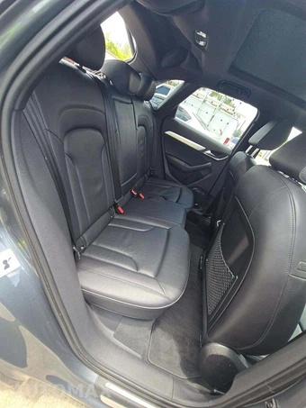 2015 Audi Q3 2.0T Prestige – miniatura 13