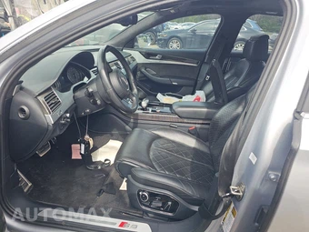2015 Audi S8 - miniatura 10