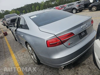 2015 Audi S8 - miniatura 6
