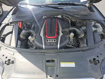2015 Audi S8 – miniatura 16