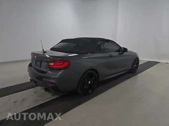 2015 BMW 2 Series Convertible M235i - miniatura 4