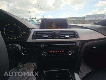 2015 BMW 3 Series Sedan 320i SPORT LINE - miniatura 10