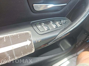 2015 BMW 3 Series Sedan 320i SPORT LINE - miniatura 18