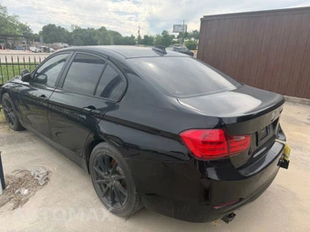 2015 BMW 3 Series Sedan 320i - miniatura 2