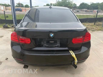 2015 BMW 3 Series Sedan 320i - miniatura 3