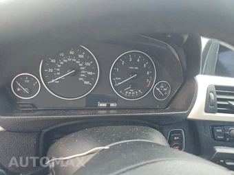 2015 BMW 3 Series Sedan 320i – miniatura 12