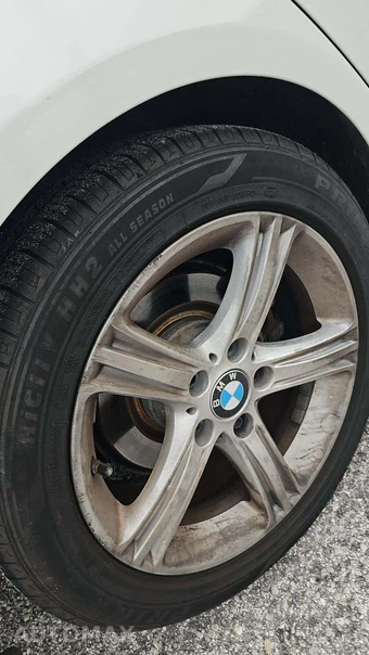 2015 BMW 3 Series Sedan 320i – miniatura 21