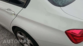 2015 BMW 3 Series Sedan 320i – miniatura 31