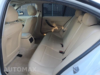 2015 BMW 3 Series Sedan 320i - miniatura 13