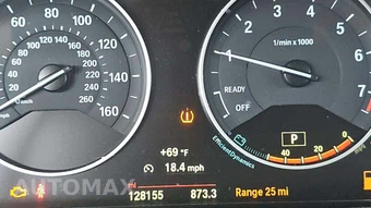 2015 BMW 3 Series Sedan 320i - miniatura 26