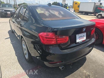 2015 BMW 3 Series Sedan 320i - miniatura 2