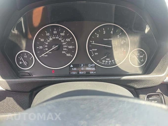 2015 BMW 3 Series Sedan 320i - miniatura 9
